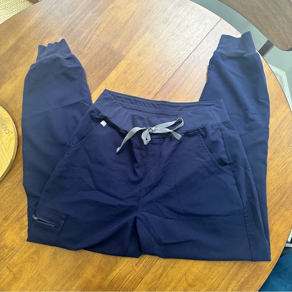 Figs High Waisted Zamora Jogger Scrub Pants size medium